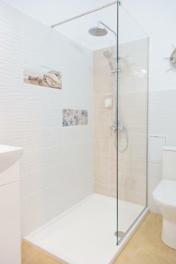 Central Luxury Flat With Terrace - Adela Accommodation - Ideal For Long Stays Букурещ Екстериор снимка